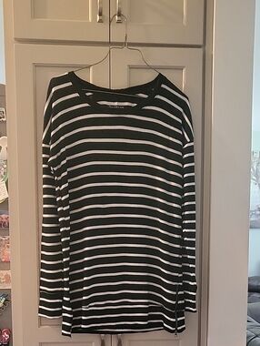 Soft Black and White Stripe Maternity Tunic
